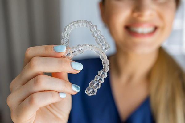 Braces reviews and patient testimonials for metal, Damon, and Invisalign treatments at Global Dental Complex.