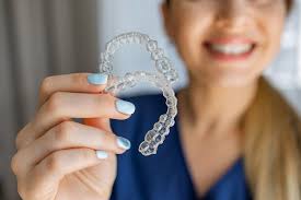 จัดฟันใสที่ไหนดีกรุงเทพ คลินิกจัดฟัน Invisalign มาตรฐานสากล GDC
